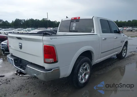 2015 Ram 1500 Laramie из США, поврежденный, VIN 1C6RR6NT6FS761980
